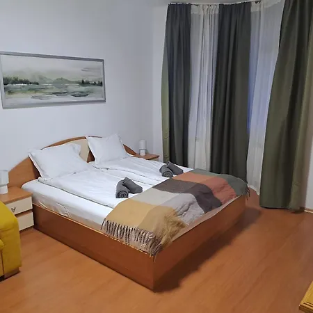 Flora 411 Апартамент *