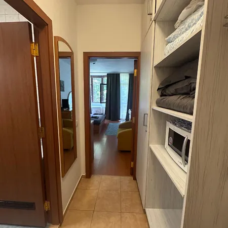 Flora 411 Apartman